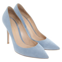 Gianvito Rossi Pumps/Peeptoes aus Wildleder in Blau