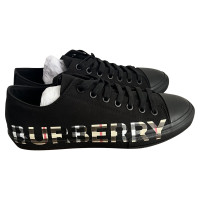 Burberry Chaussures de sport en Toile en Noir