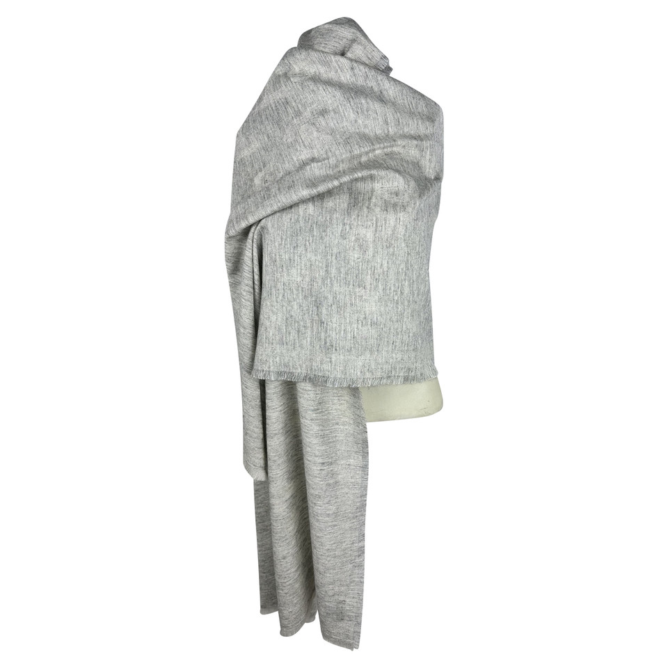 Chanel Scarf/Shawl Cashmere in Grey