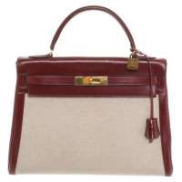 Hermès Kelly Bag 32 Leather in Bordeaux