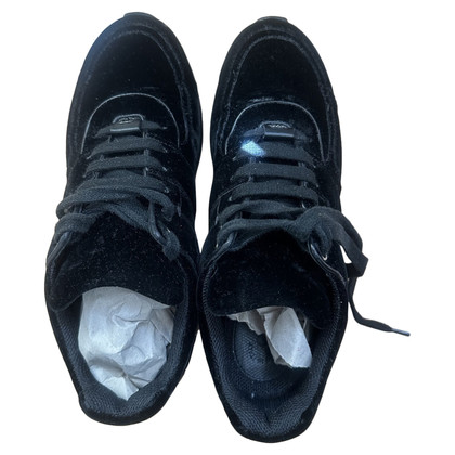 Chanel Sneakers in Zwart