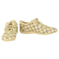 Louis Vuitton Trainers Canvas in Cream
