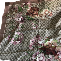 Gucci Scarf/Shawl Silk