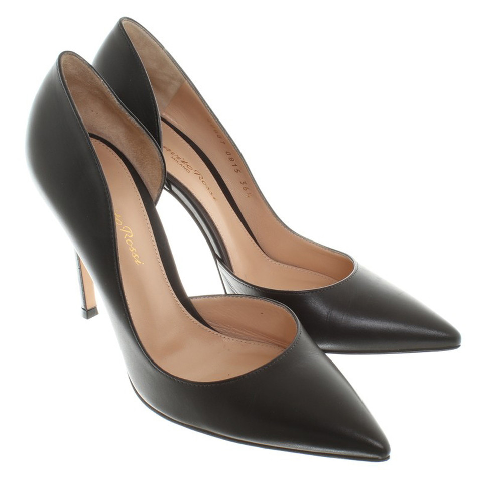 Gianvito Rossi pumps in black