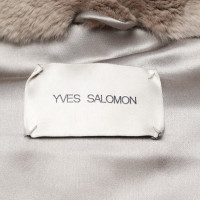 Yves Salomon Veste/Manteau en Fourrure en Gris