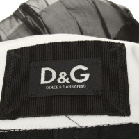 D&G gonna a più strati in bianco e nero