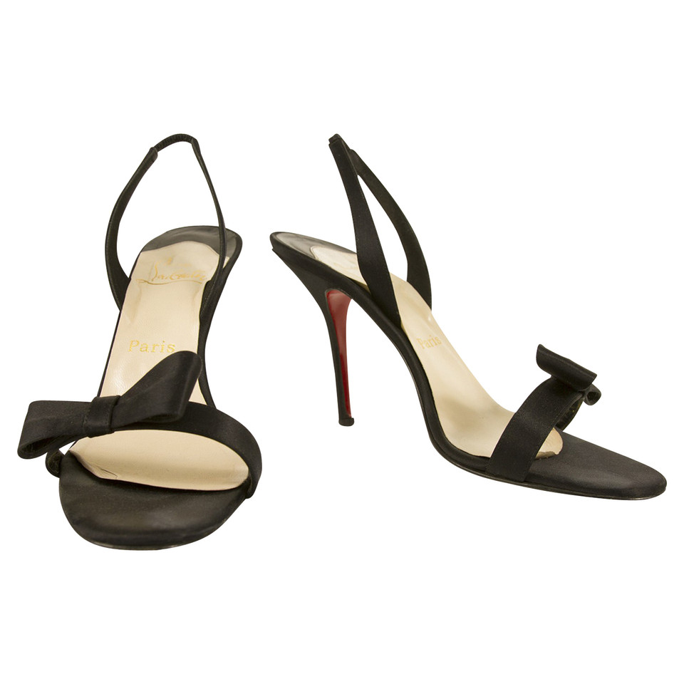 Christian Louboutin pumps in zwart