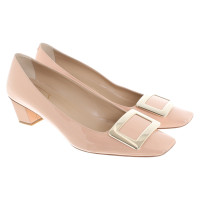 Roger Vivier Pumps in Nude