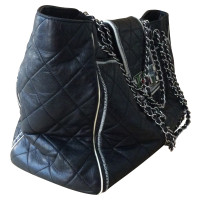 Chanel Shopper en Cuir en Noir