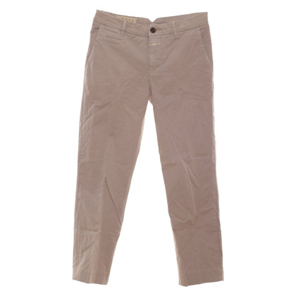 Closed Trousers in Taupe
