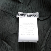 Issey Miyake Kleid in Dunkelgrün