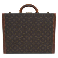 Louis Vuitton Suitcase made of monogram canvas