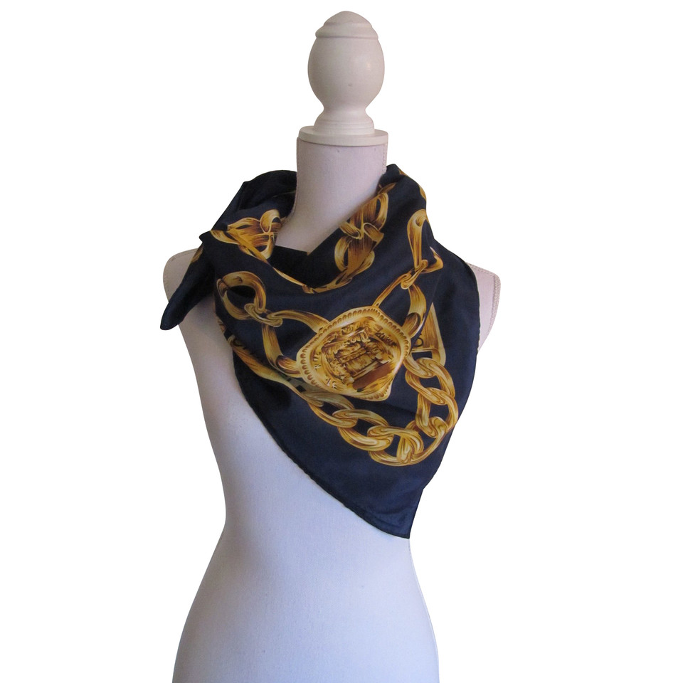 Chanel silk scarf - Buy Second hand Chanel silk scarf for €199.00