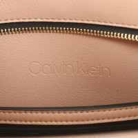 Calvin Klein Handtas Leer in Huidskleur