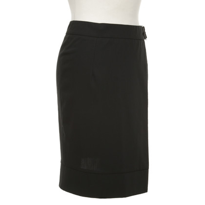 Richmond Wrap skirt in black