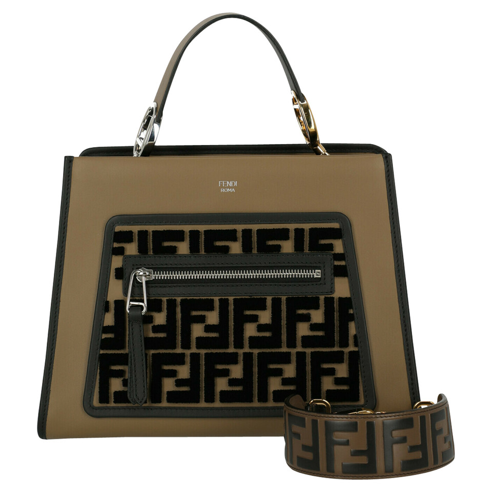 Fendi Handtasche aus Leder in Braun