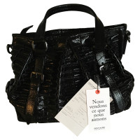 Burberry Prorsum Handbag Patent leather in Black