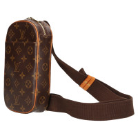 Louis Vuitton Pochette in Brown