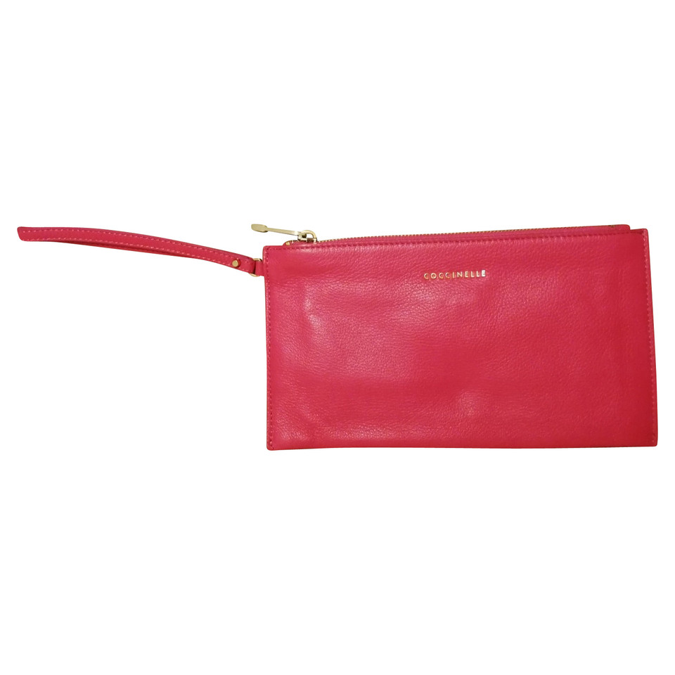 Coccinelle Clutch Bag Leather in Fuchsia