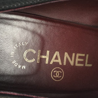 Chanel Black leather pumps