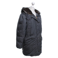 Closed Quilted cloak in dark gray