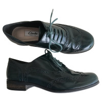 Clarks Chaussures à lacets en Cuir en Vert