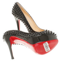 Christian Louboutin pumps clouté