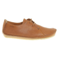Clarks Lace in Brown