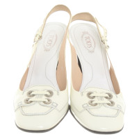 Tod's Pumps/Peeptoes Patent leather in Cream