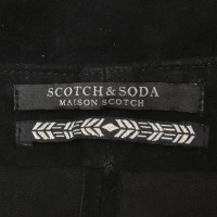 Maison Scotch Kostüm aus Leder