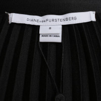 Diane Von Furstenberg Plisseé-skirt in Black / Metallic