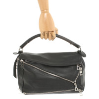 Loewe Handtasche aus Leder in Schwarz