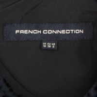 French Connection robe de dentelle en bleu foncé