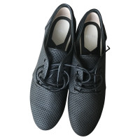 Fendi Chaussures à lacets en gris