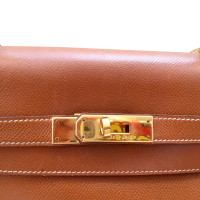 Hermès Kelly Bag 35 Leather in Gold
