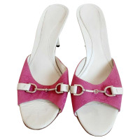 Gucci Sandals in Fuchsia