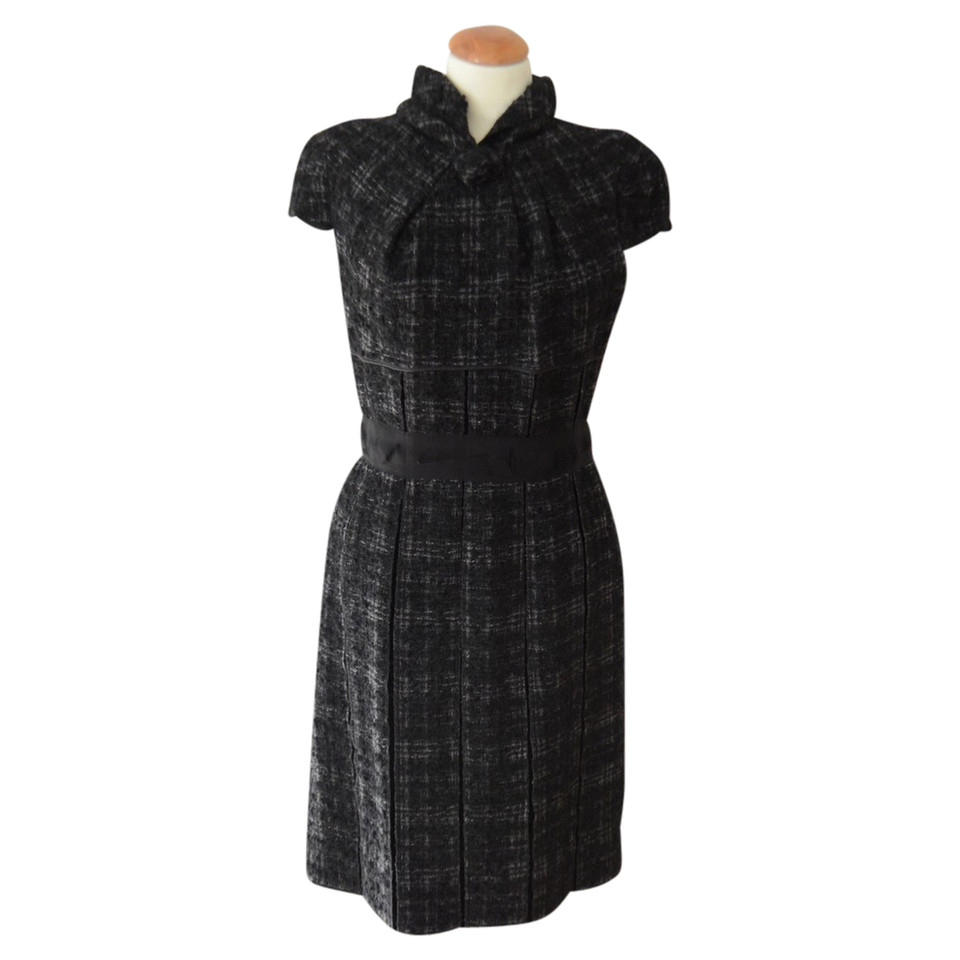 Prada Tailliertes Tweed Kleid