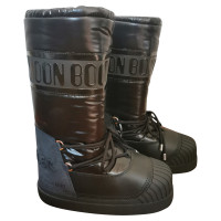 Moncler Boots Leather in Black