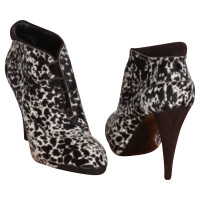 Tod's Ankle boots with fur trim