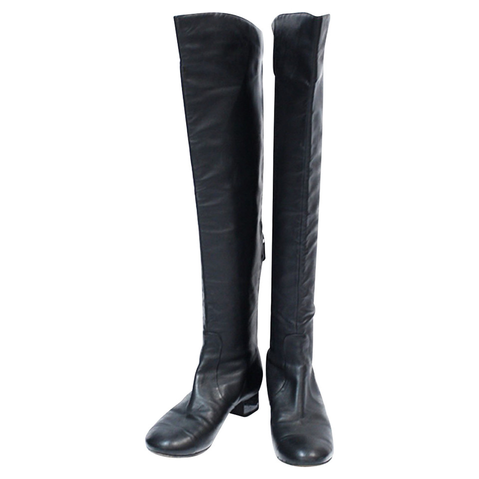 Chanel Stiefel aus Leder in Schwarz