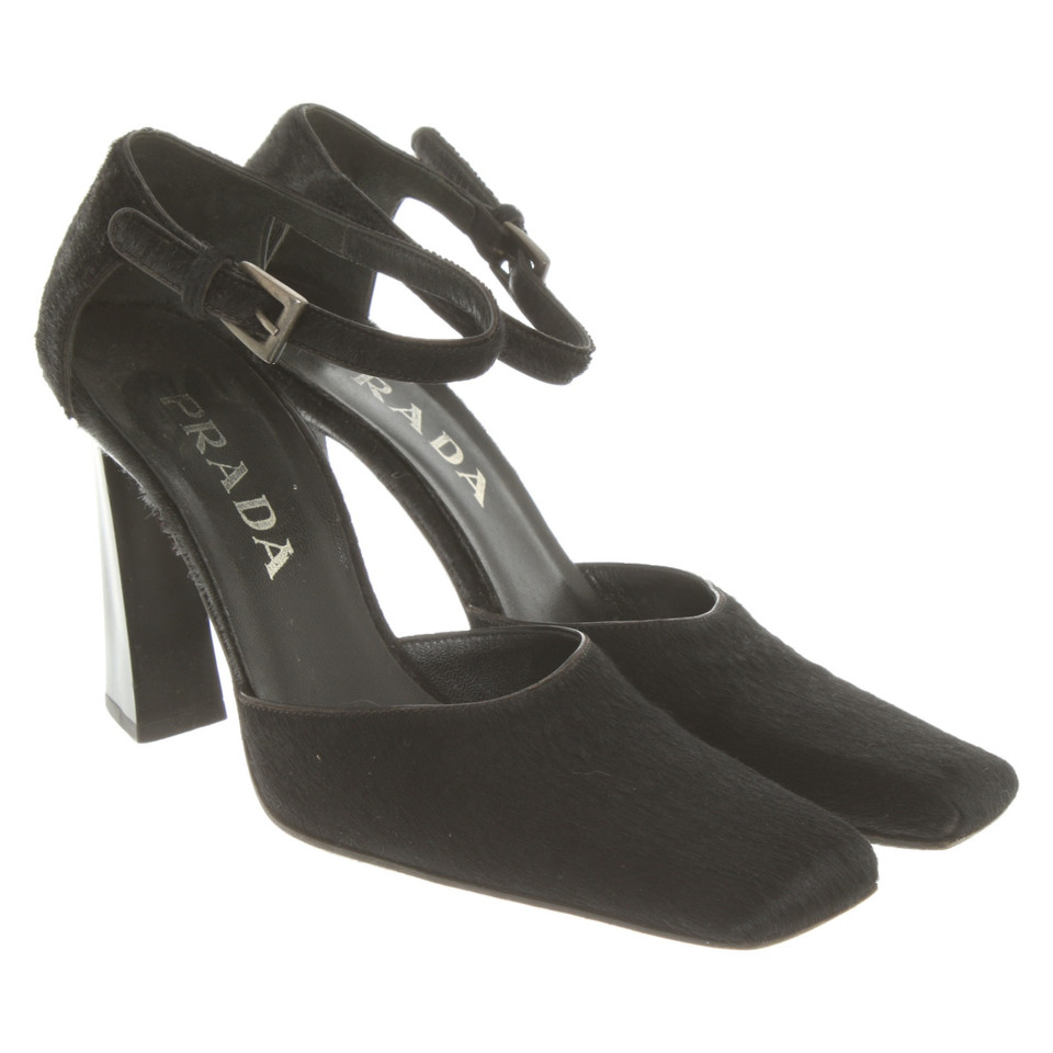 Prada Pumps/Peeptoes aus Pelz in Schwarz