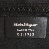 Salvatore Ferragamo Lederhandtasche in Schwarz