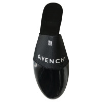 Givenchy Sandales en Cuir verni en Noir