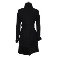 Karen Millen Jacke/Mantel in Schwarz