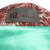Iq Berlin Gestructureerde jas in rood / wit