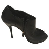 Gucci Black stitch with pointed heel