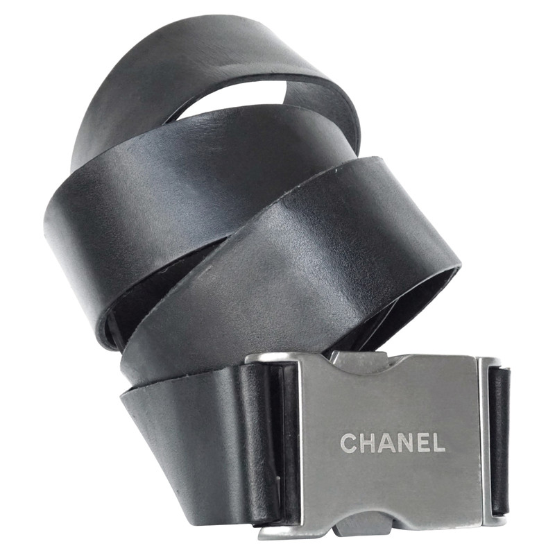 Chanel Belt Leather in Black - Second 