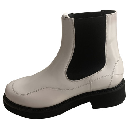 Off White Ankle boots Patent leather in White