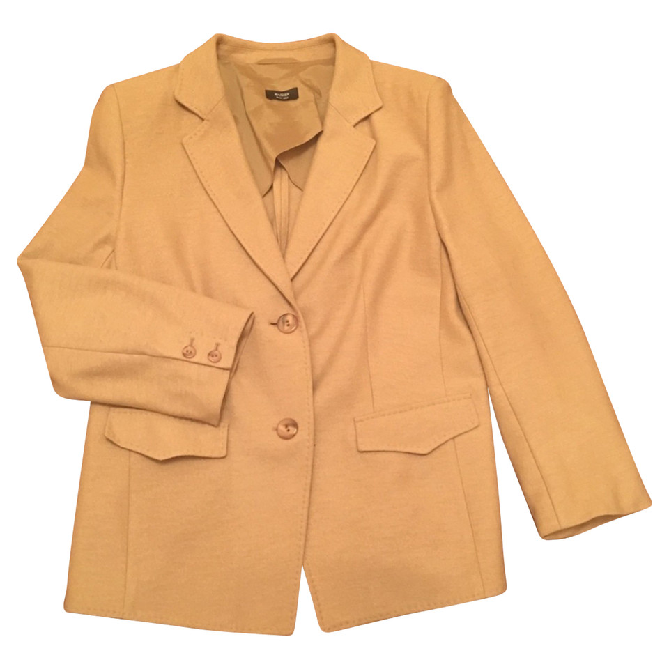 Basler blazer