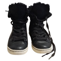 Ugg Australia Sneakers aus Leder in Schwarz